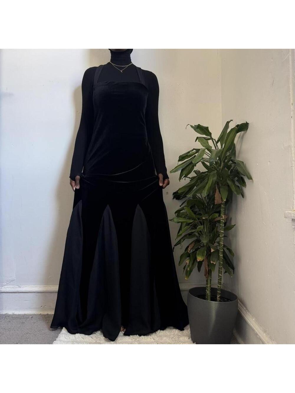 Vintage Marc Bouwer Black Velvet Godet Mermaid Gown - Size 14 - Picture 3 of 8